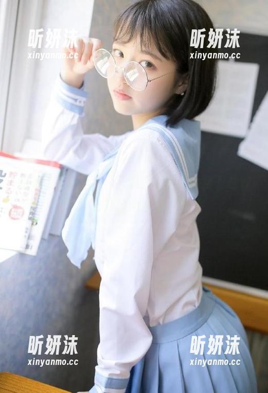 绝美Hizzy (히지)美腿写真，免费下载收藏，成为时尚潮流引导者